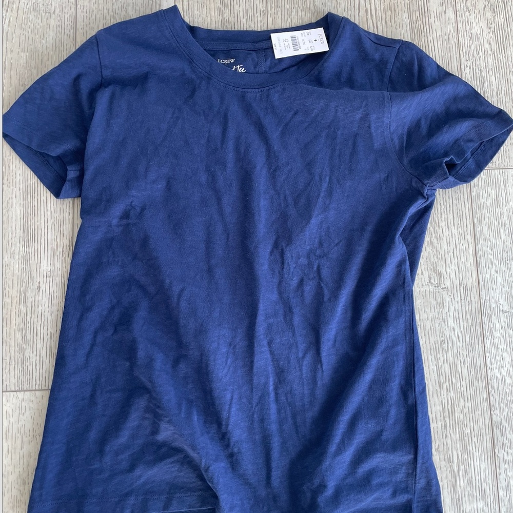 NEW- J Crew Girlfriend Tee